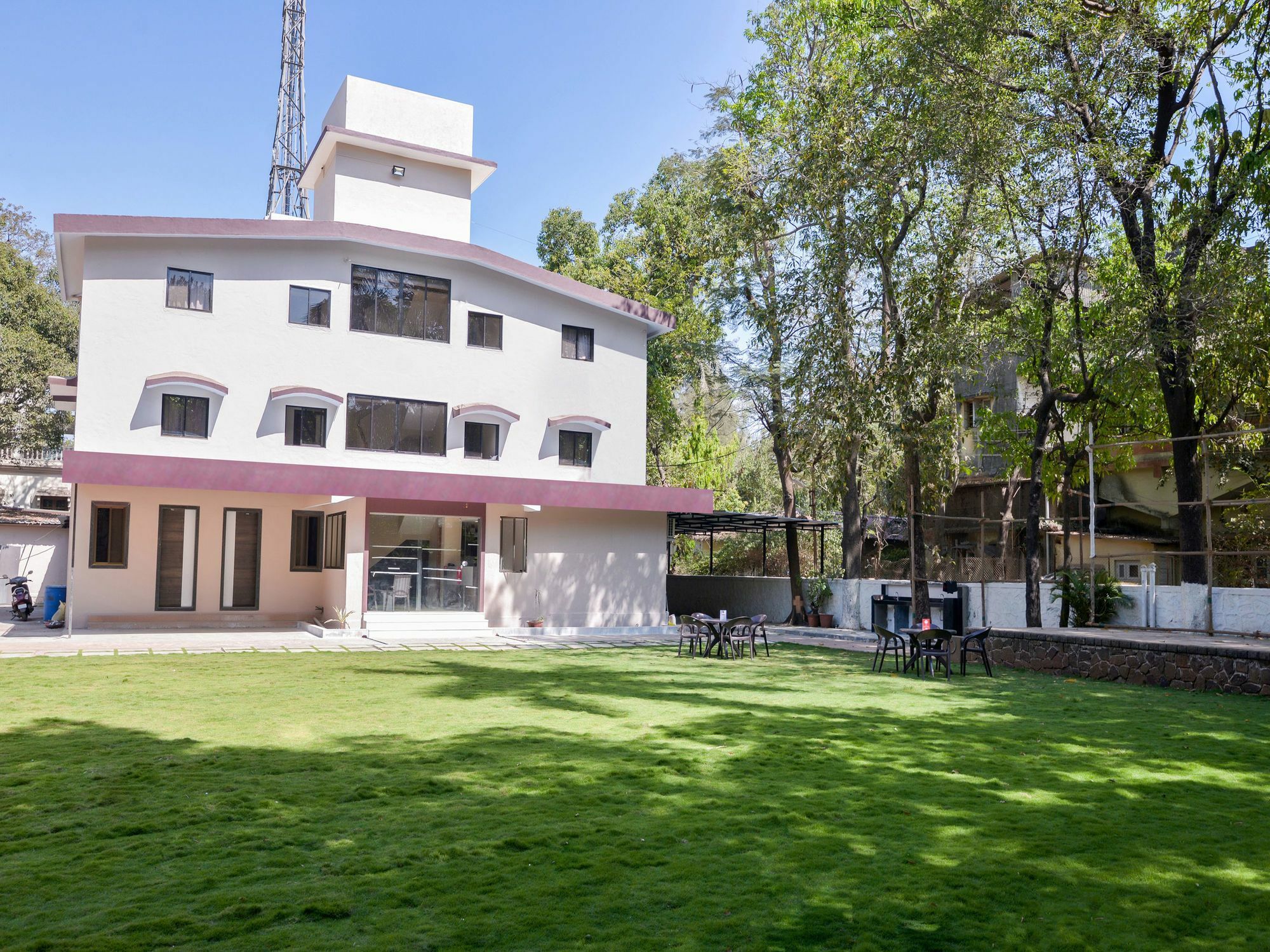 فندق Oyo 13150 Mangal Residency لونافالا المظهر الخارجي الصورة